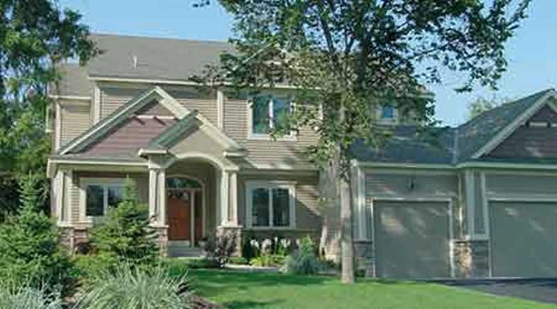 3-Bedroom, 2476 Sq Ft Colonial House Plan - 146-1935 - Front Exterior