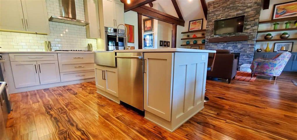 Kitchen: Kitchen Island