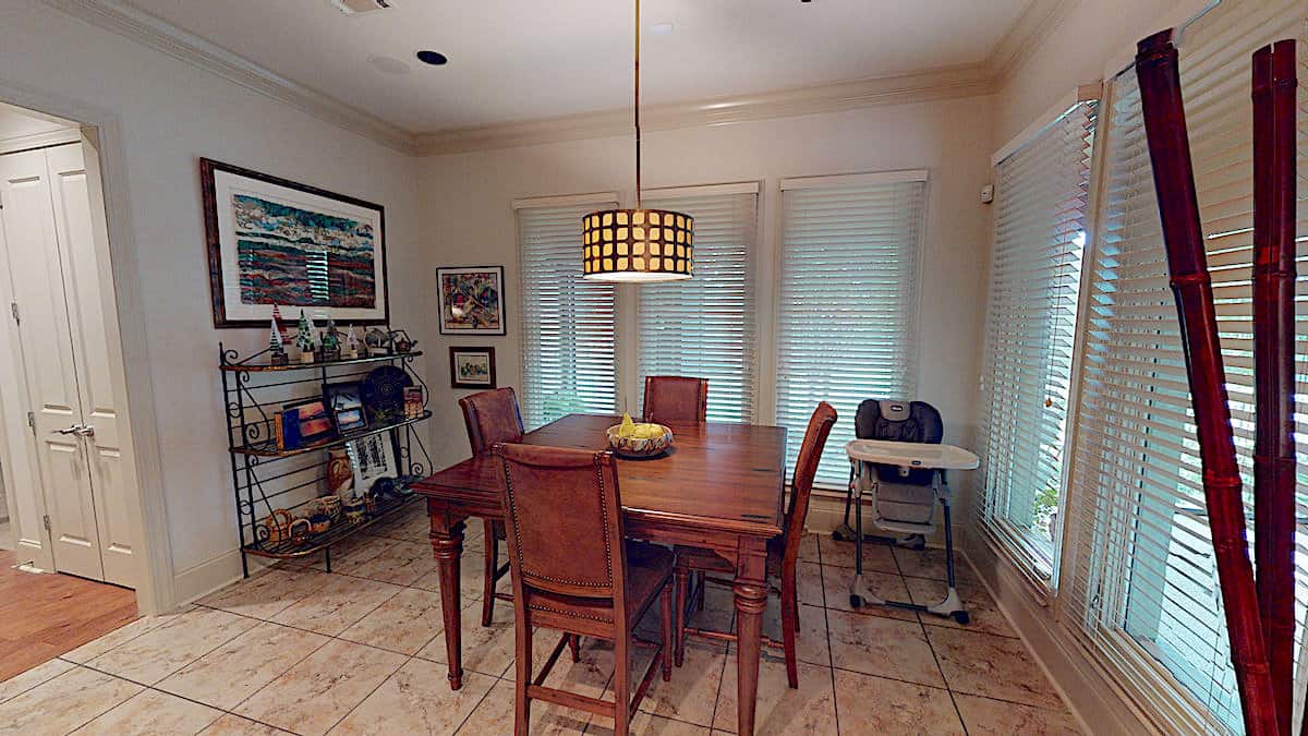 Kitchen: Breakfast Nook