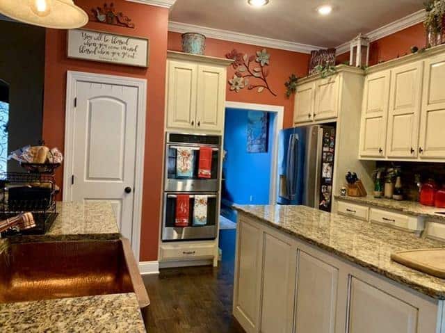 Kitchen: Kitchen Island