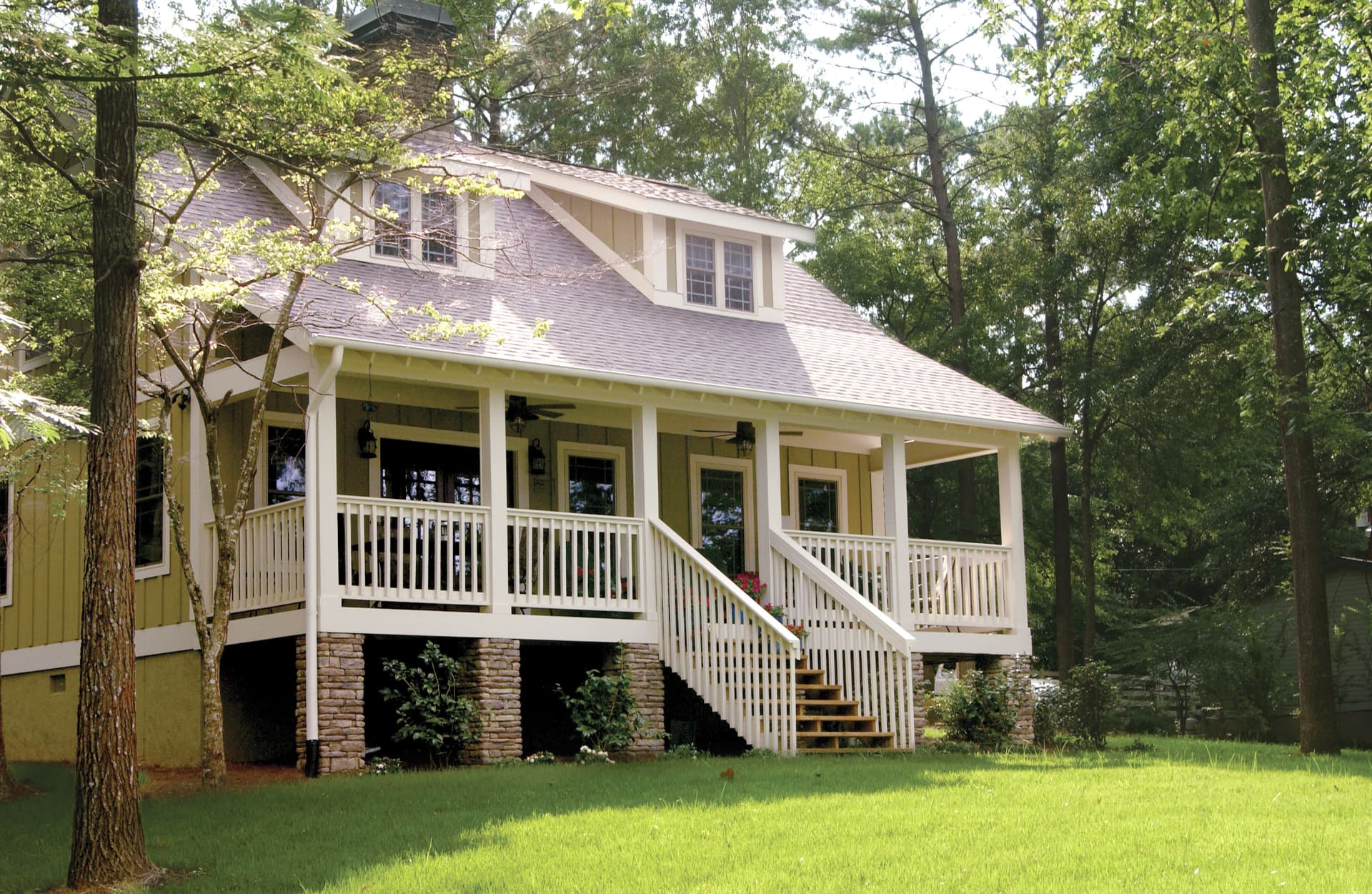 Home Exterior Photograph