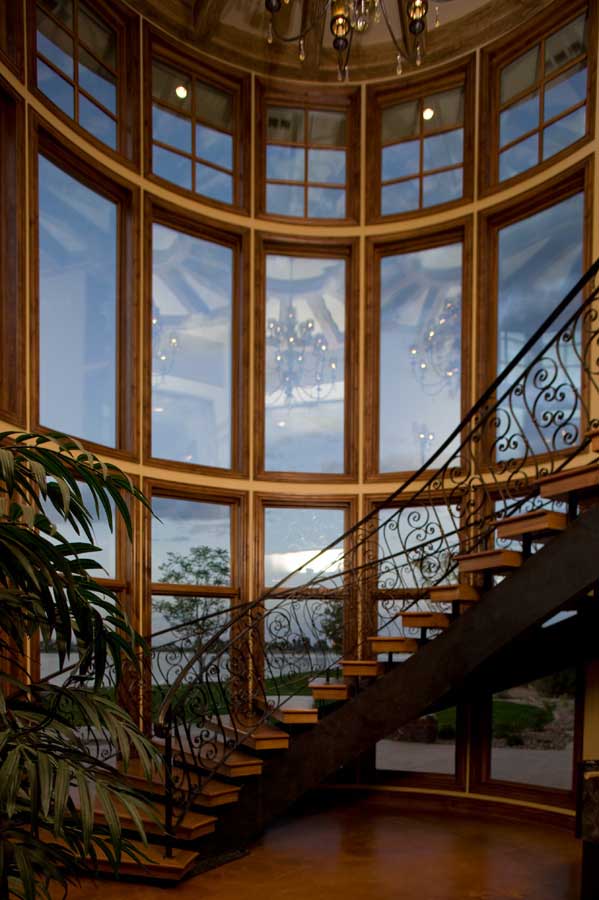 Entry Hall: Staircase
