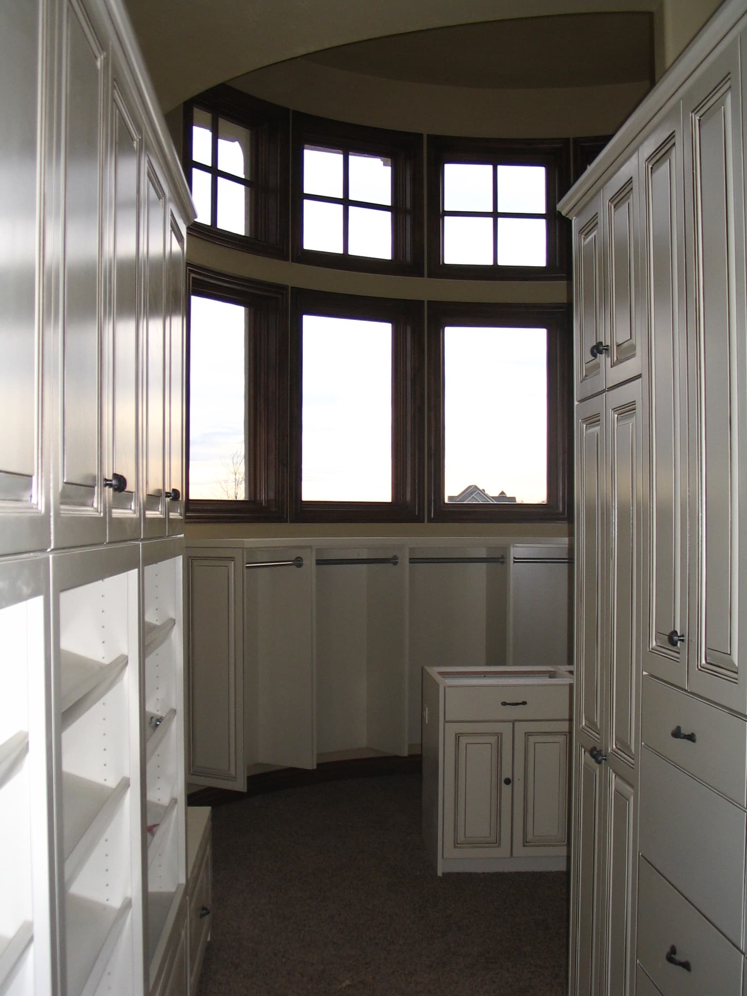 Master Bedroom: Closet