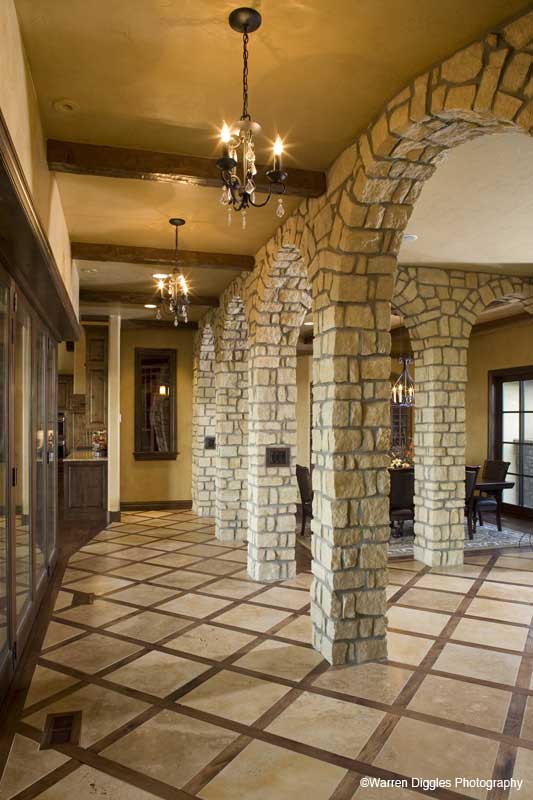Entry Hall: Foyer