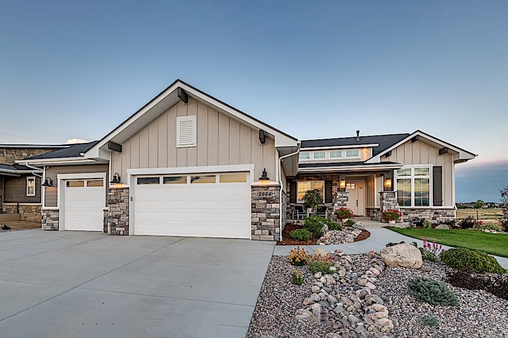 3-Bedroom, 2442 Sq Ft Ranch House - Plan #161-1103 - Front Exterior