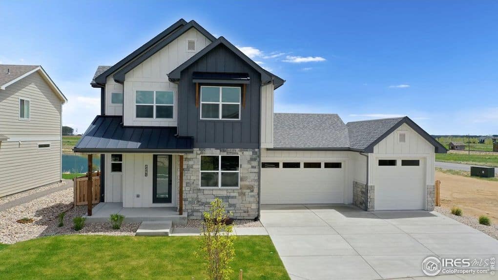 Contemporary Home Plan - 3 Bedrms, 2.5 Baths - 1967 Sq Ft - #161-1193