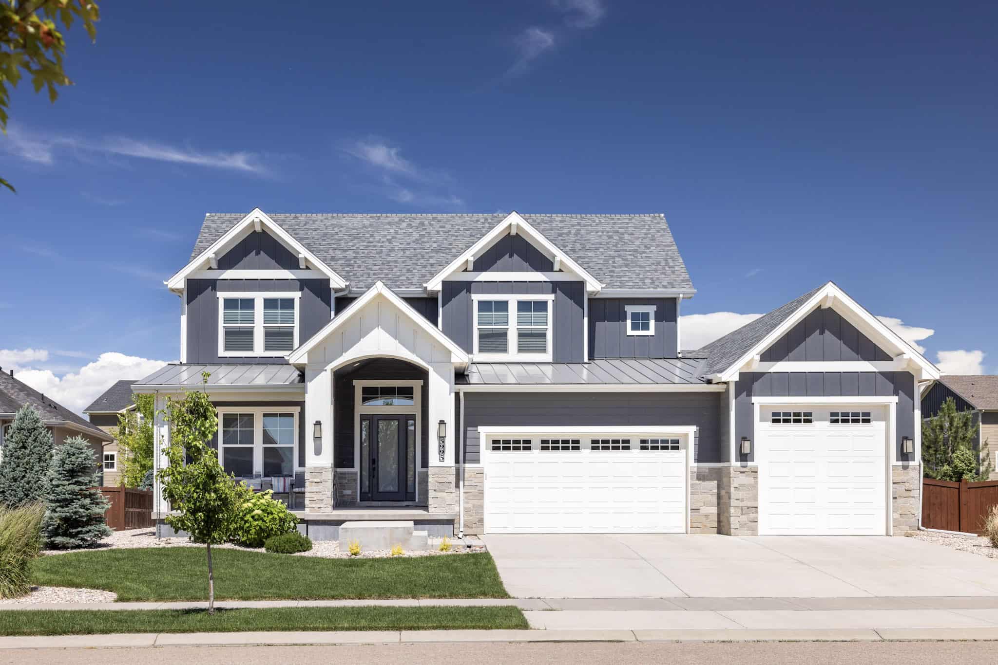 Craftsman Home Plan - 4 Bedrms, 3.5 Baths - 3143 Sq Ft - #161-1244