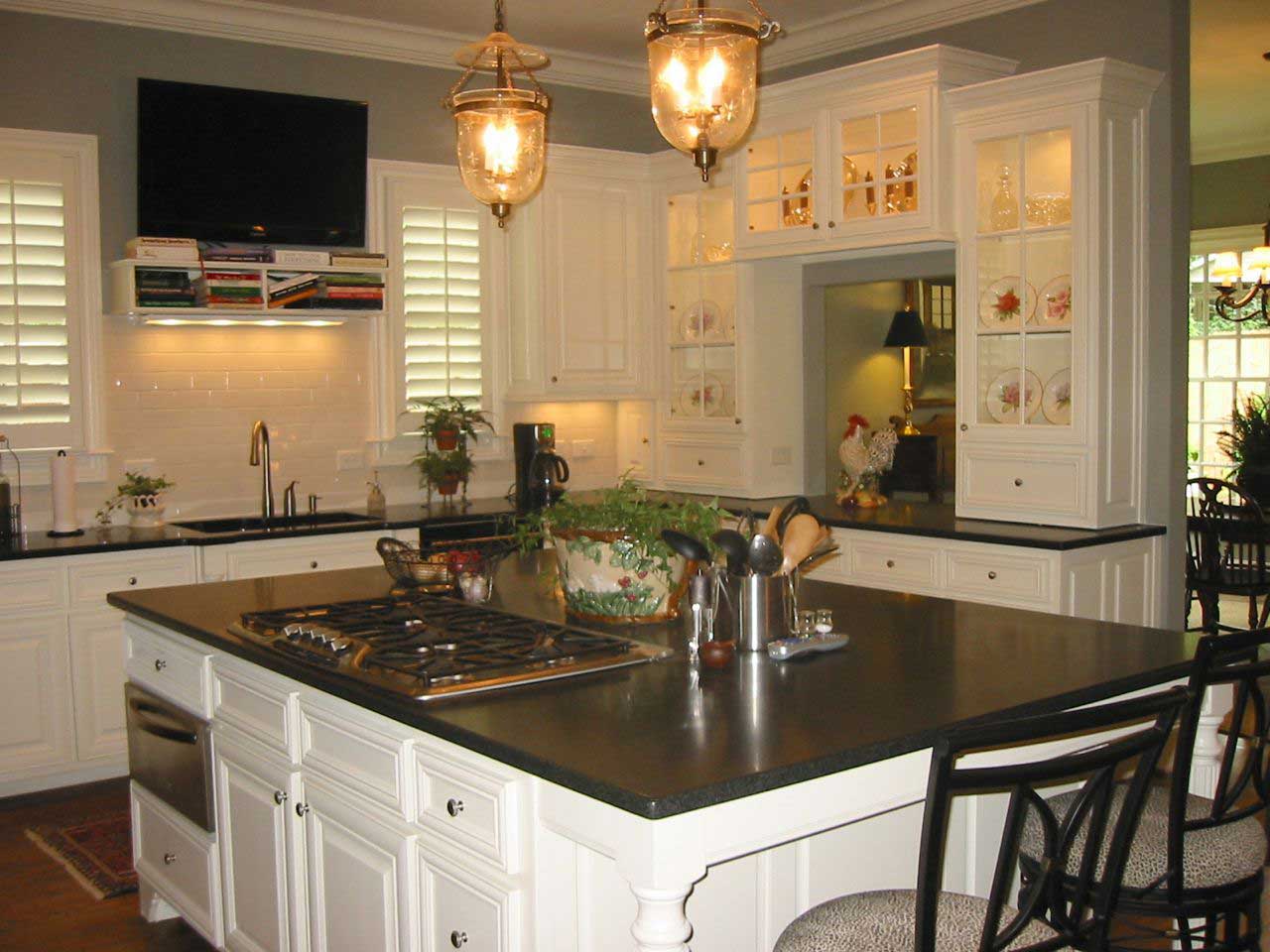 Kitchen: Kitchen Island
