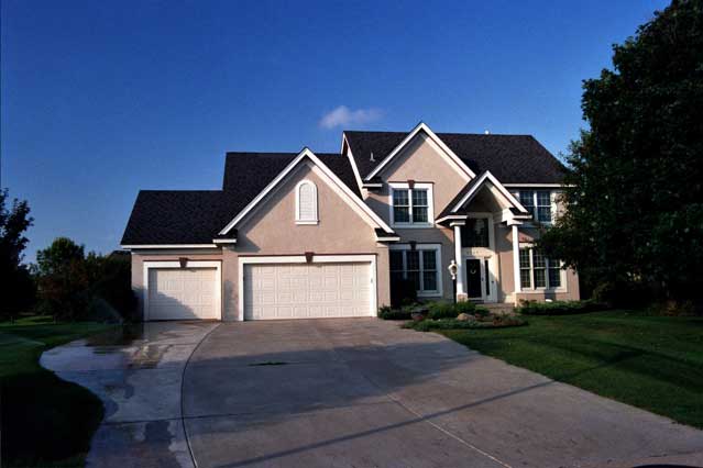 4-Bedroom, 2672 Sq Ft Country Home Plan - 165-1038 - Main Exterior