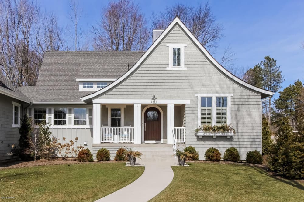 4-Bedroom, 3552 Sq Ft Shingle Home Plan - 168-1131 - Main Exterior