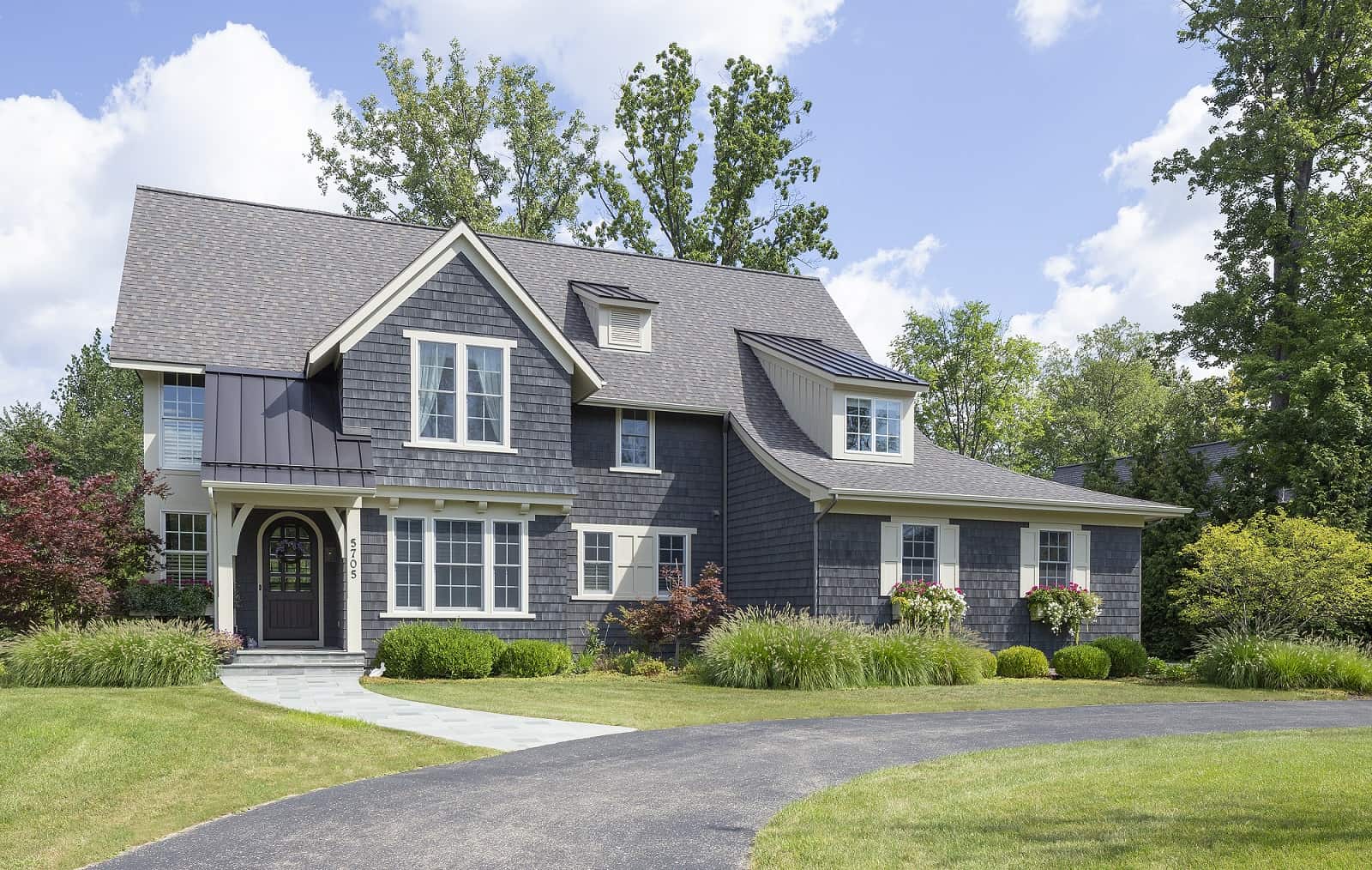 Traditional House Plan - 4 Bedrms, 4.5 Baths - 4657 Sq Ft - #168-1146