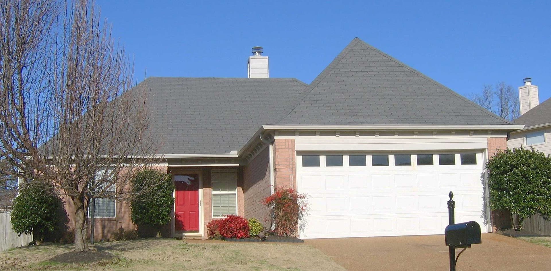 3-Bedroom, 1211 Sq Ft Ranch House Plan - 170-1077 - Front Exterior