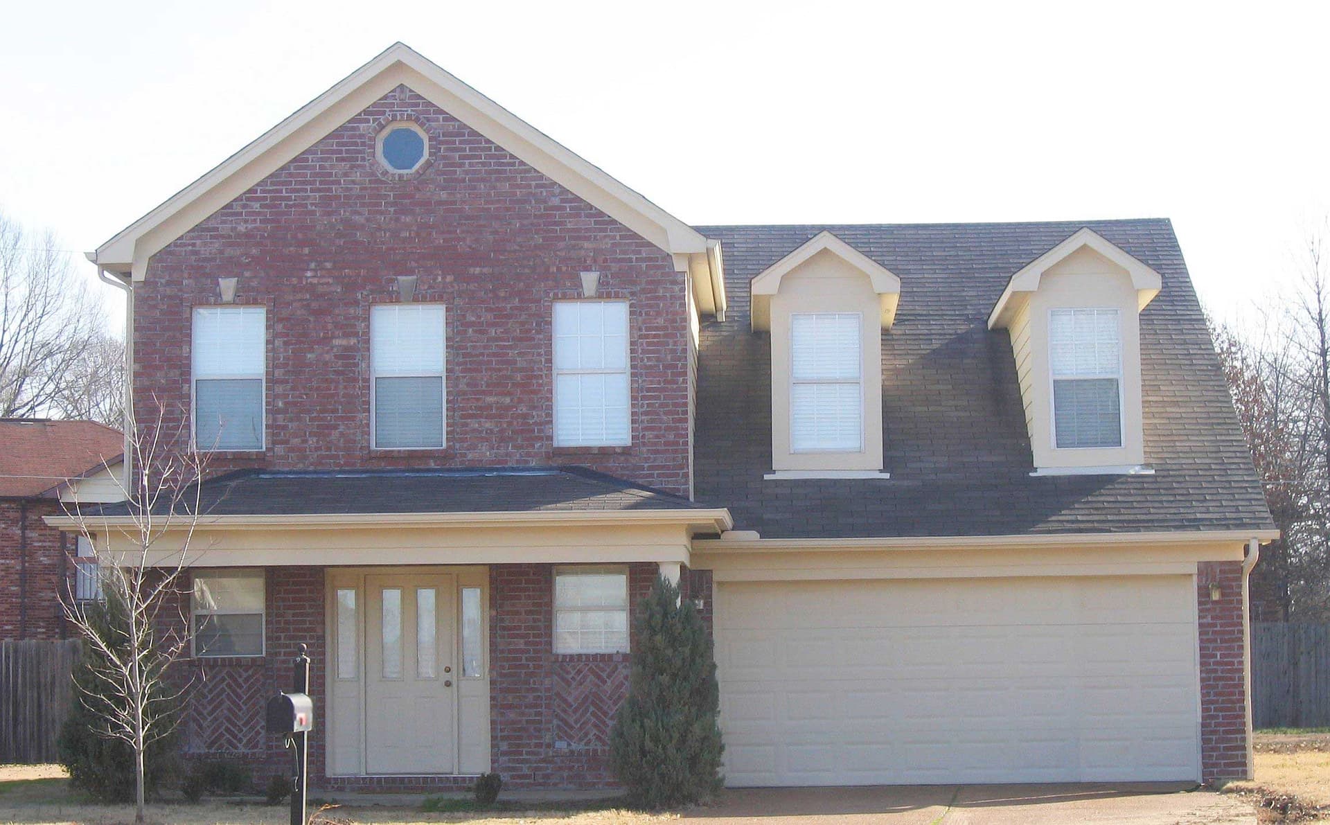 3-Bedroom, 1959 Sq Ft Cape Cod House Plan - 170-1093 - Front Exterior