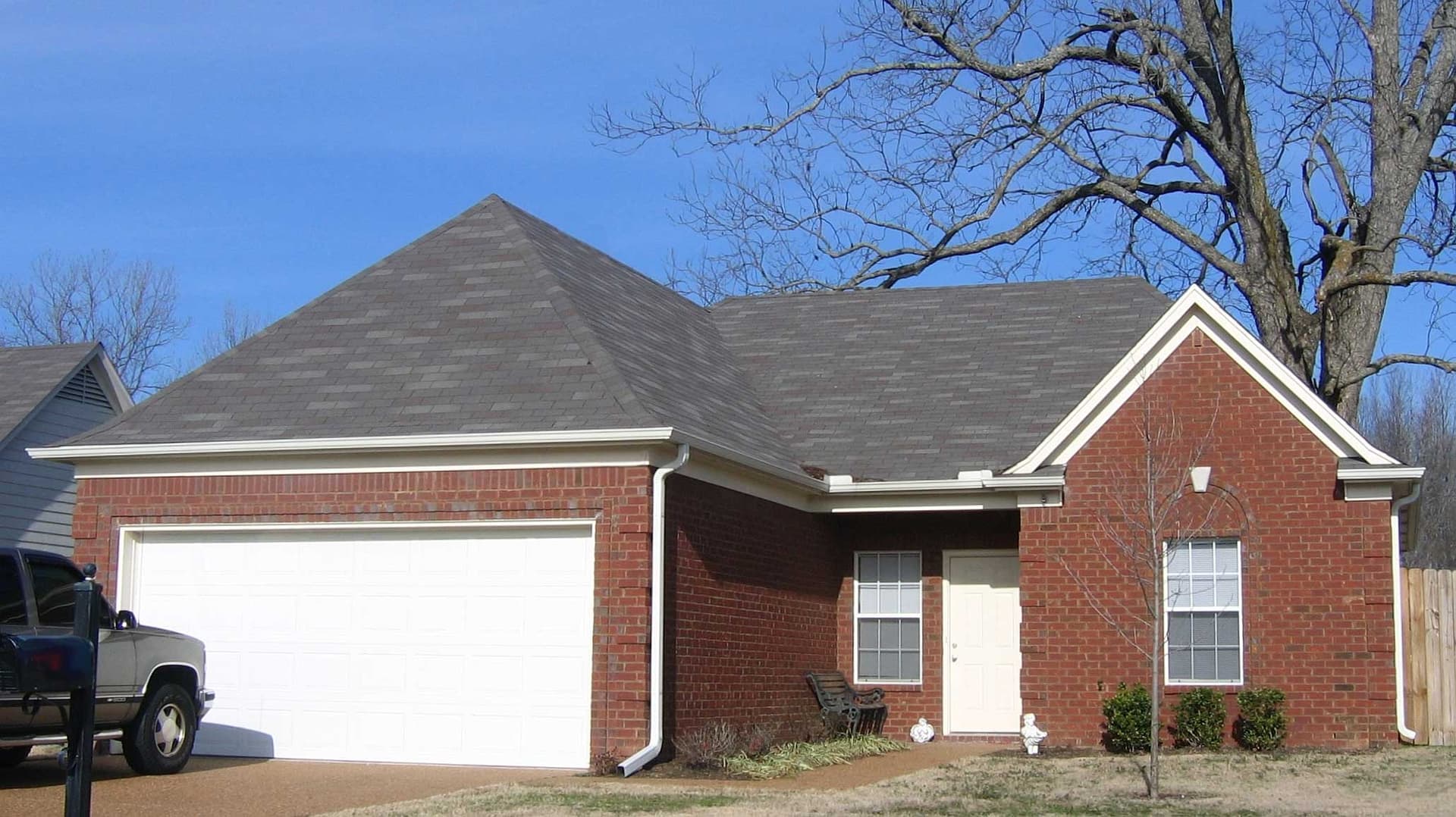 3-Bedroom, 1387 Sq Ft French House Plan - 170-1418 - Front Exterior