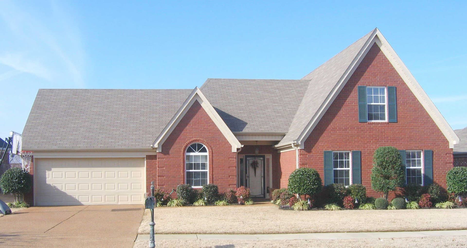 3-Bedroom, 1663 Sq Ft Country House Plan - 170-1473 - Front Exterior