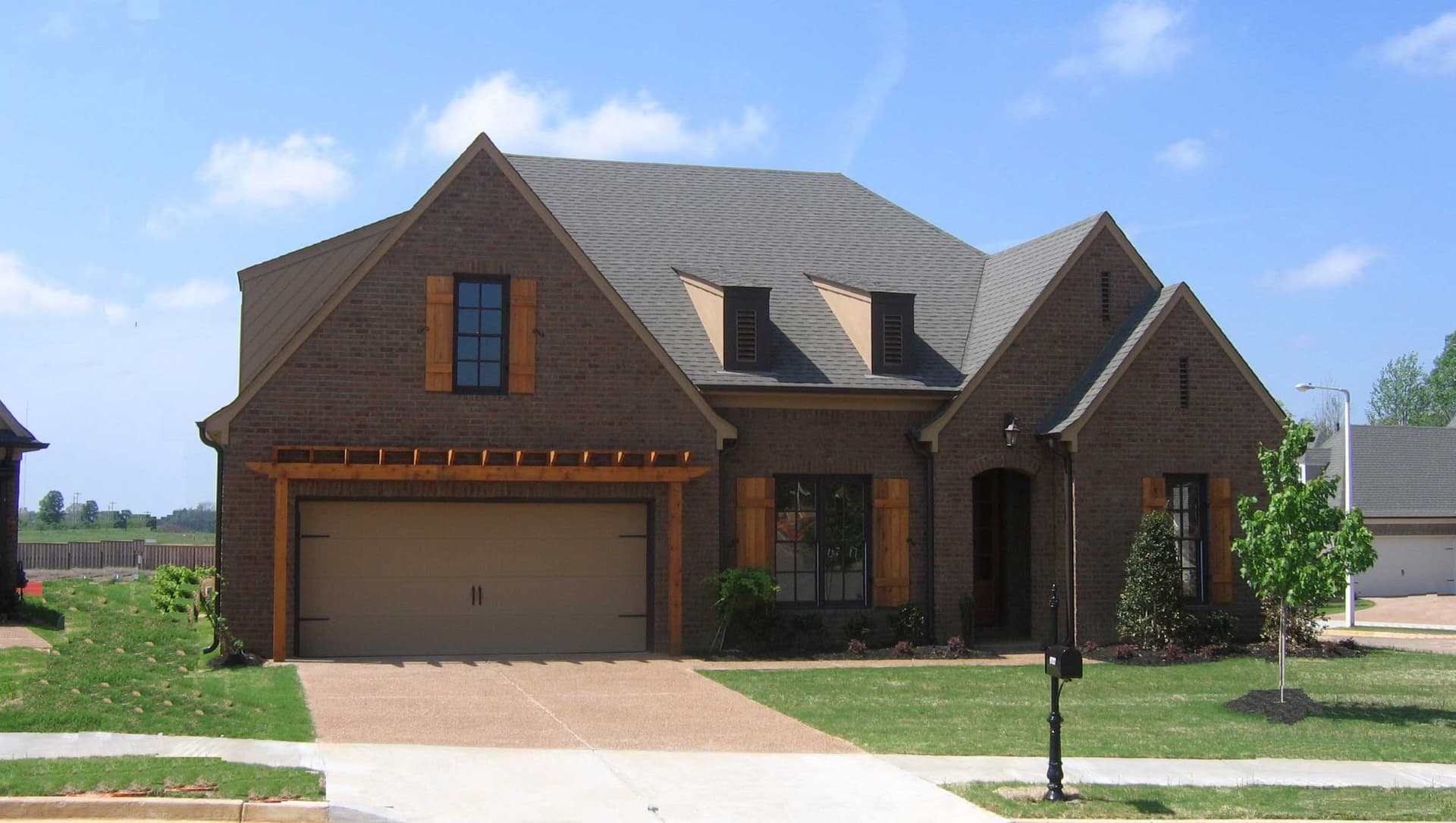 3-Bedroom, 2411 Sq Ft Country House Plan - 170-1808 - Front Exterior