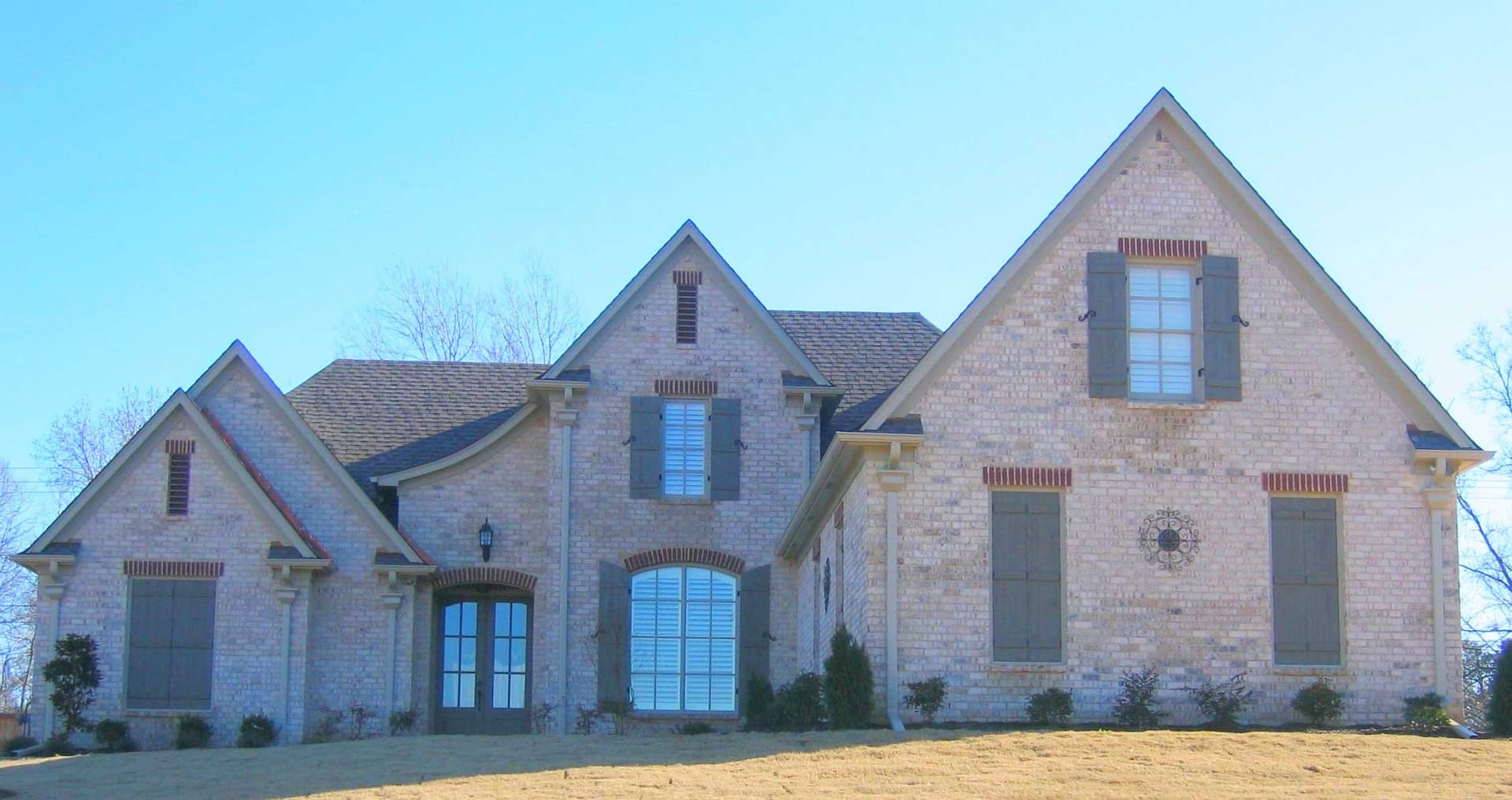 4-Bedroom, 3403 Sq Ft Cape Cod House Plan - 170-1835 - Front Exterior