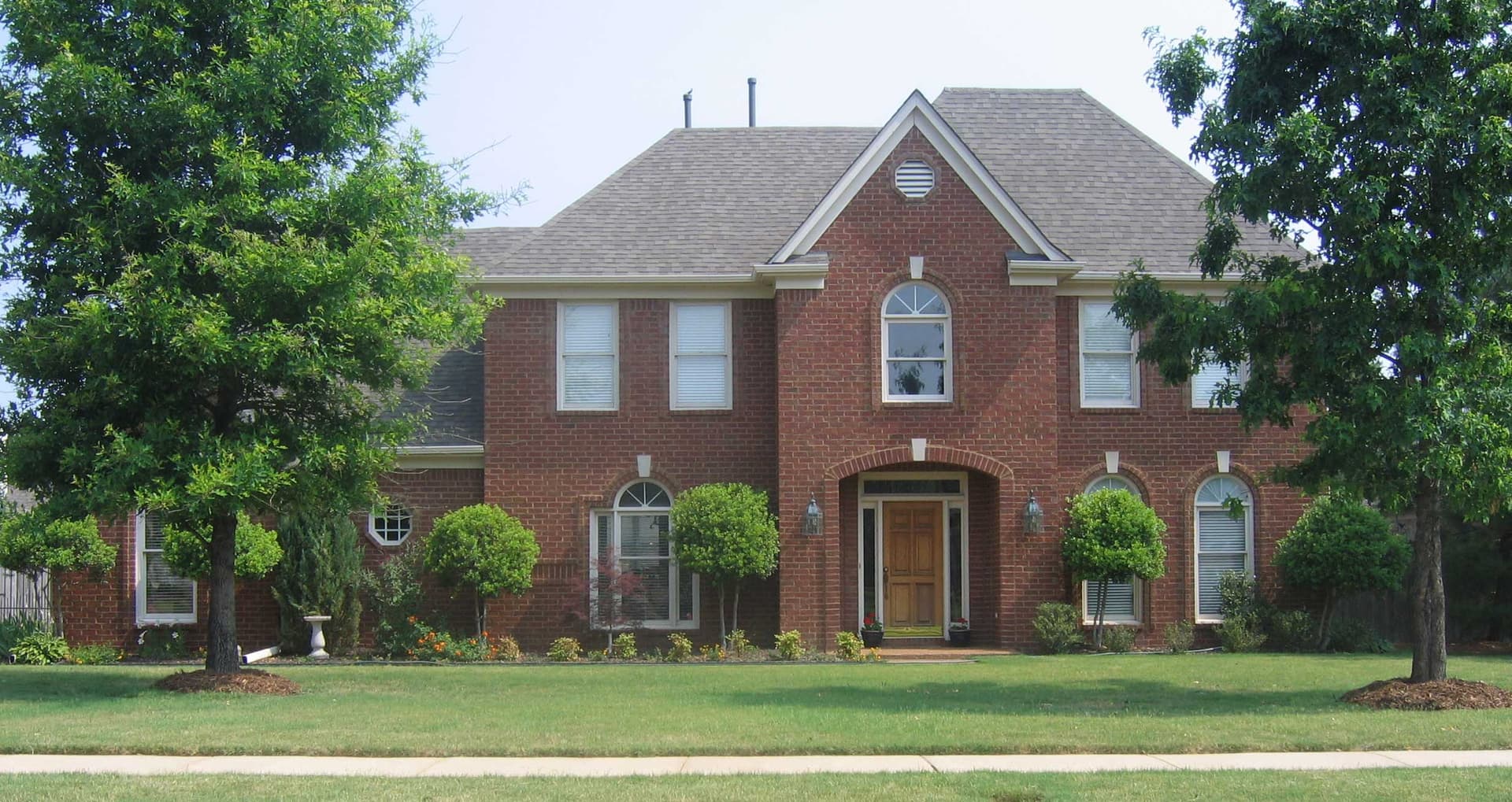 4-Bedroom, 3189 Sq Ft Traditional House Plan - 170-1845 - Front Exterior