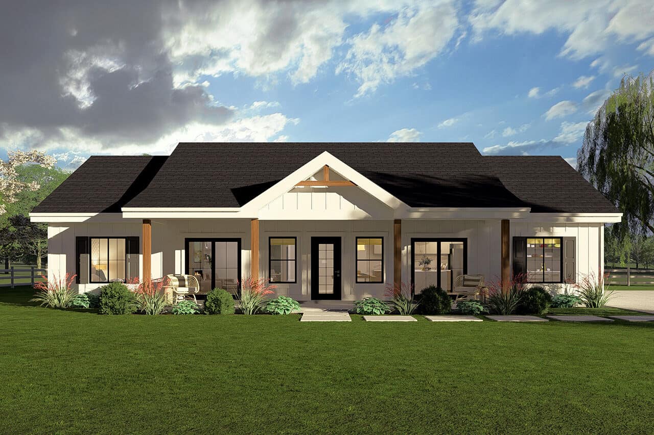Front elevation of Craftsman home (ThePlanCollection: House Plan #177-1085)
