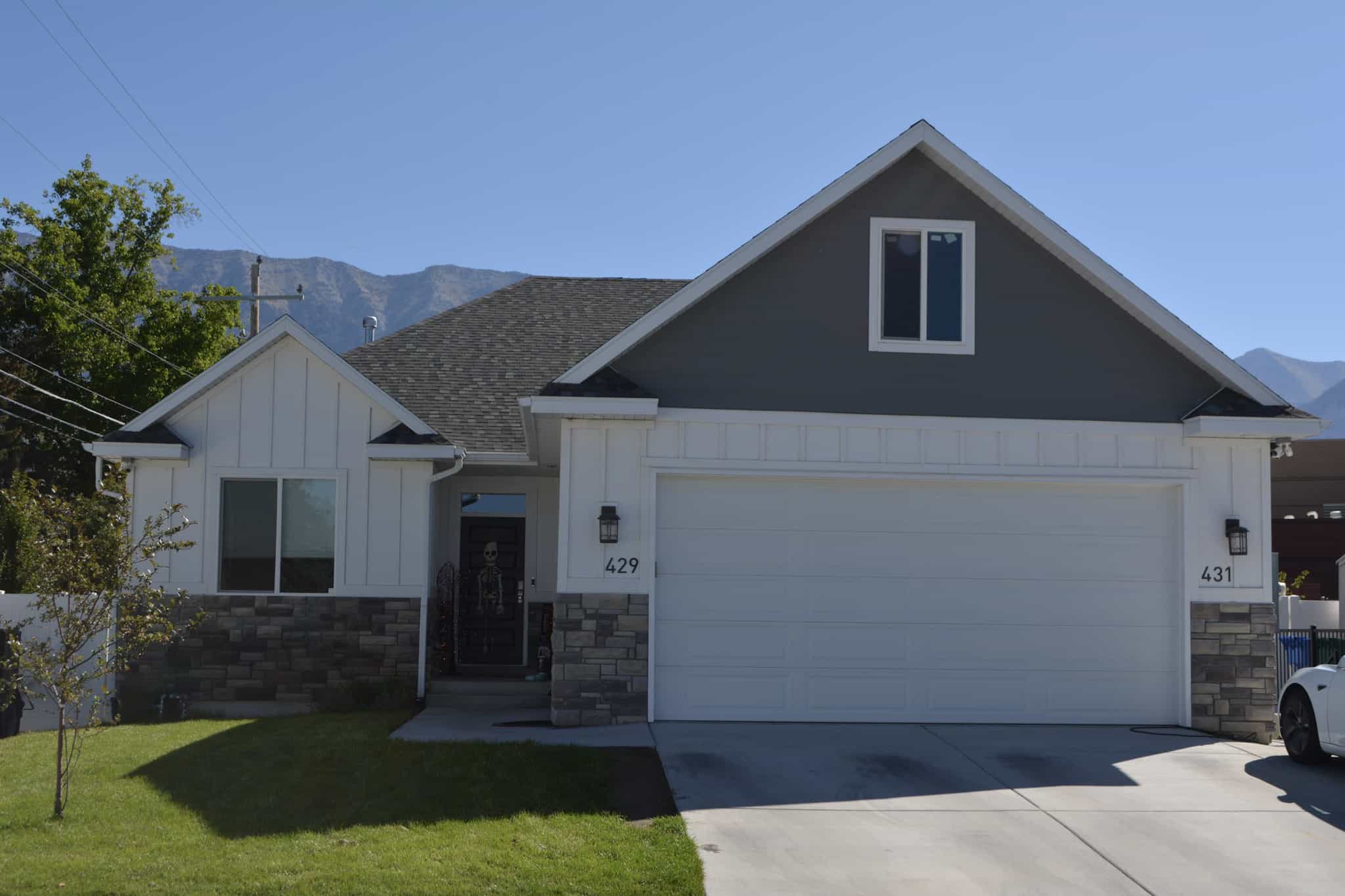 3-7 Bedroom Ranch House Plan - 187-1149 - Front Exterior