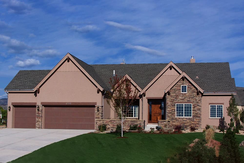 3-Bedroom, 2570 Sq Ft Craftsman Home Plan - 194-1019 - Main Exterior