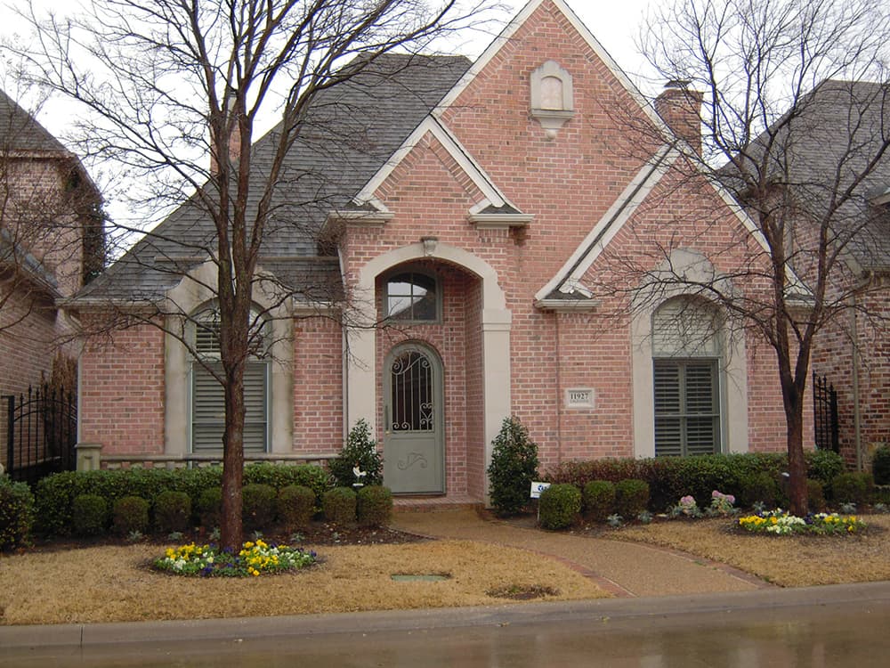 3-Bedroom, 2351 Sq Ft Tudor House Plan - 195-1034 - Front Exterior