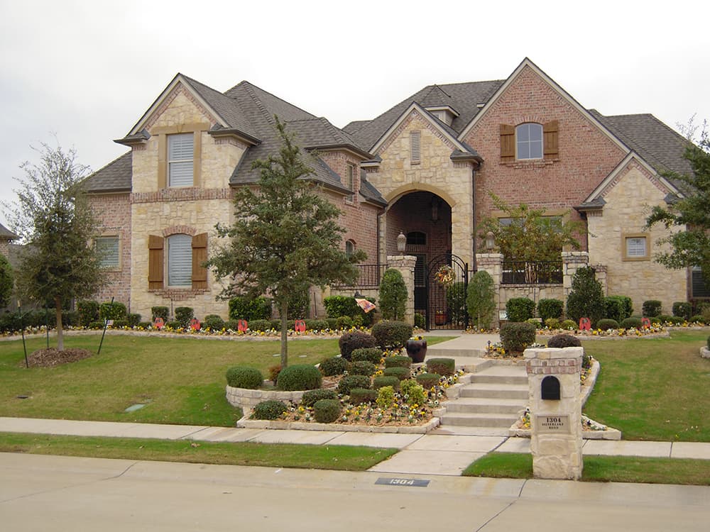 4-Bedroom, 3774 Sq Ft Tudor House Plan - 195-1102 - Front Exterior