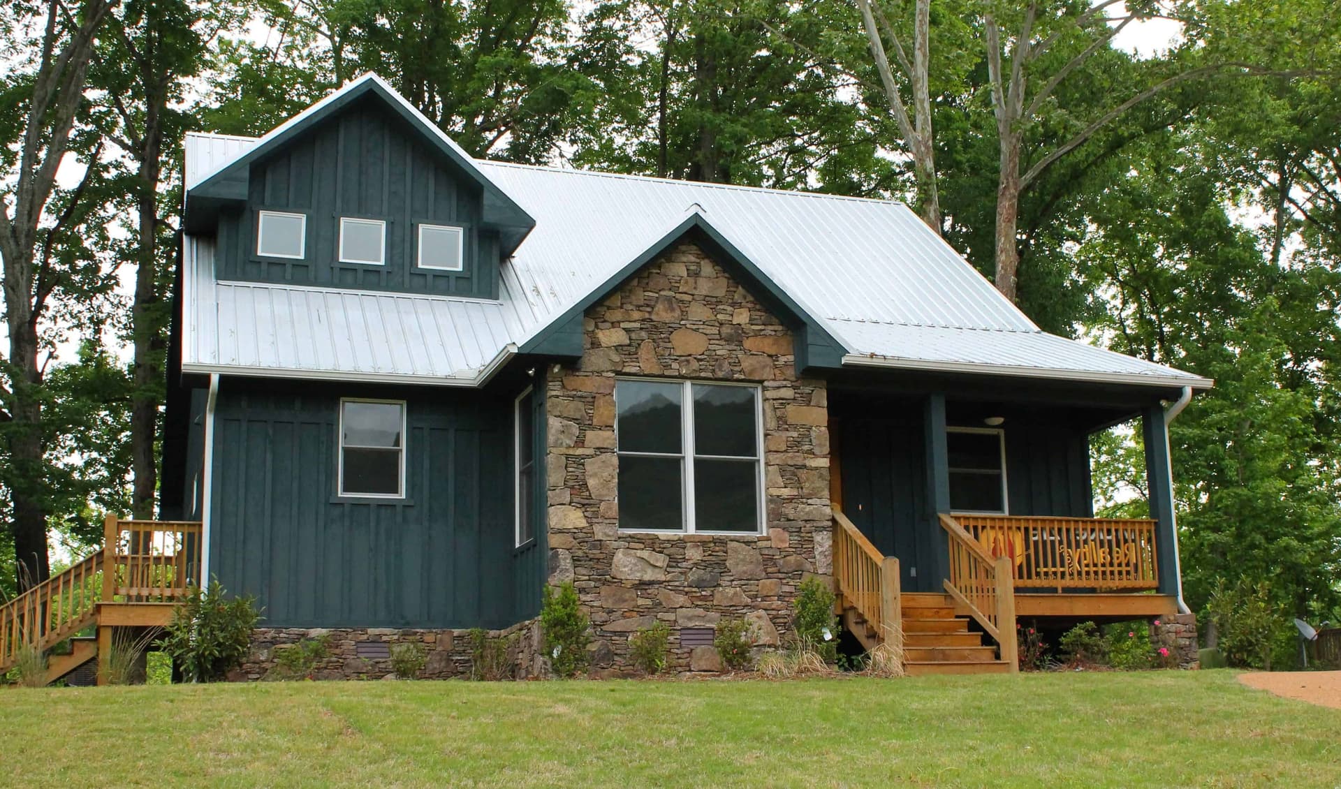 3-Bedroom, 1841 Sq Ft Country Home - Plan #196-1131 - Main Exterior