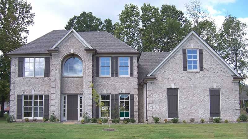 Front view of Southern home (ThePlanCollection: House Plan #170-1357)