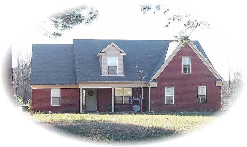 Front view of Traditional home (ThePlanCollection: House Plan #170-2368)